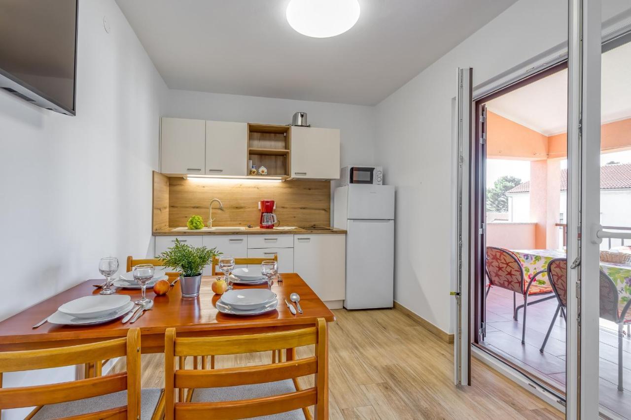Apartment Complex Silva Rovinj Exterior photo